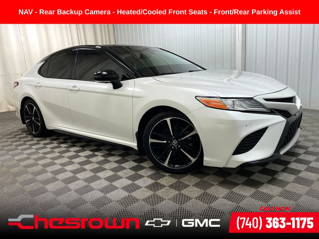 Midnight Black Metallic 2020 Toyota Camry Sedan Front-Wheel Drive 8-Speed Automatic