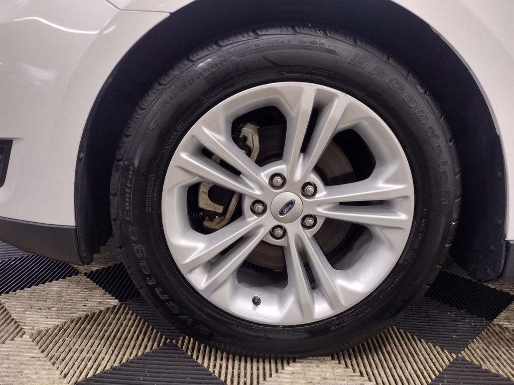 2016 Ford Taurus SEL