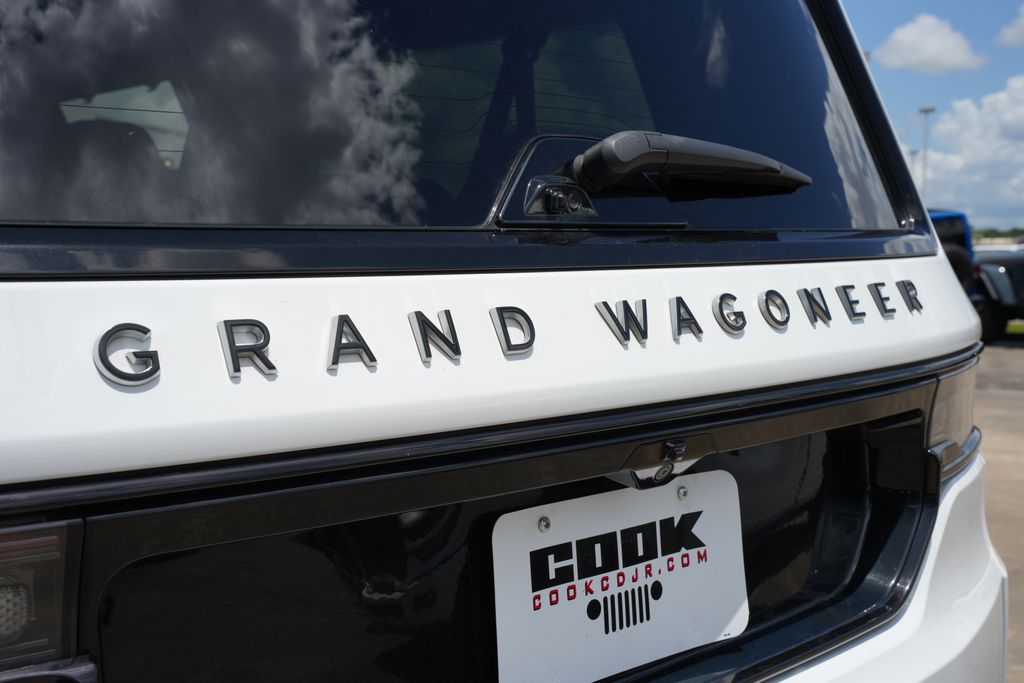 2024 Jeep Grand Wagoneer L Series II White/off-white at Victoria Chrysler Dodge Jeep Ram