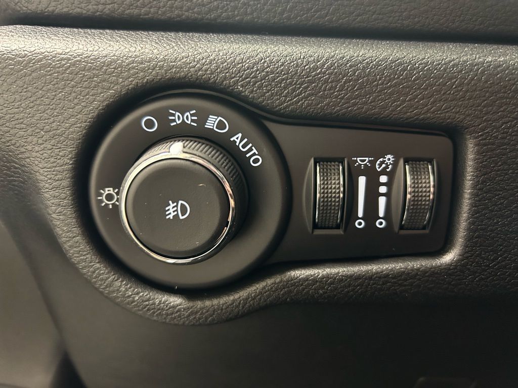 new 2026 Chrysler Pacifica car, priced at $44,999