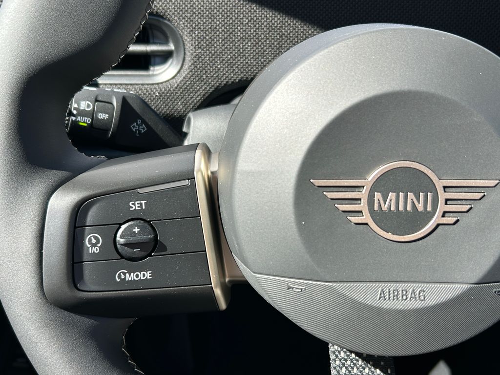 Thumbnail: 2026 MINI Cooper - 19
