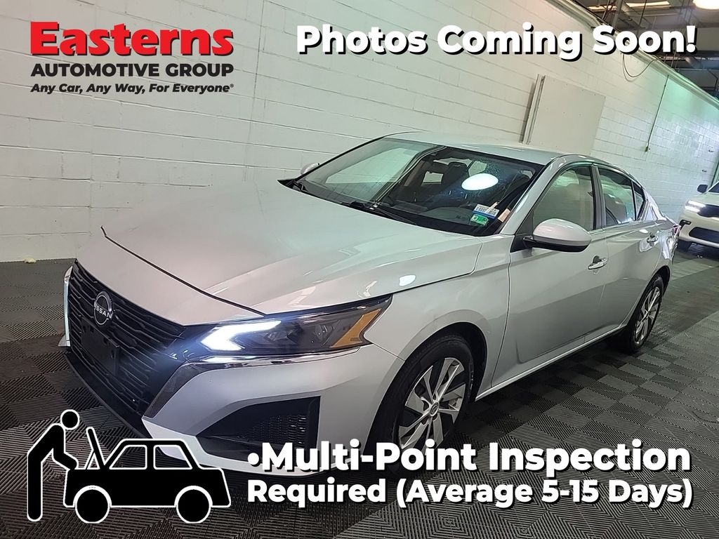 2023 Nissan Altima 2.5 S's photo
