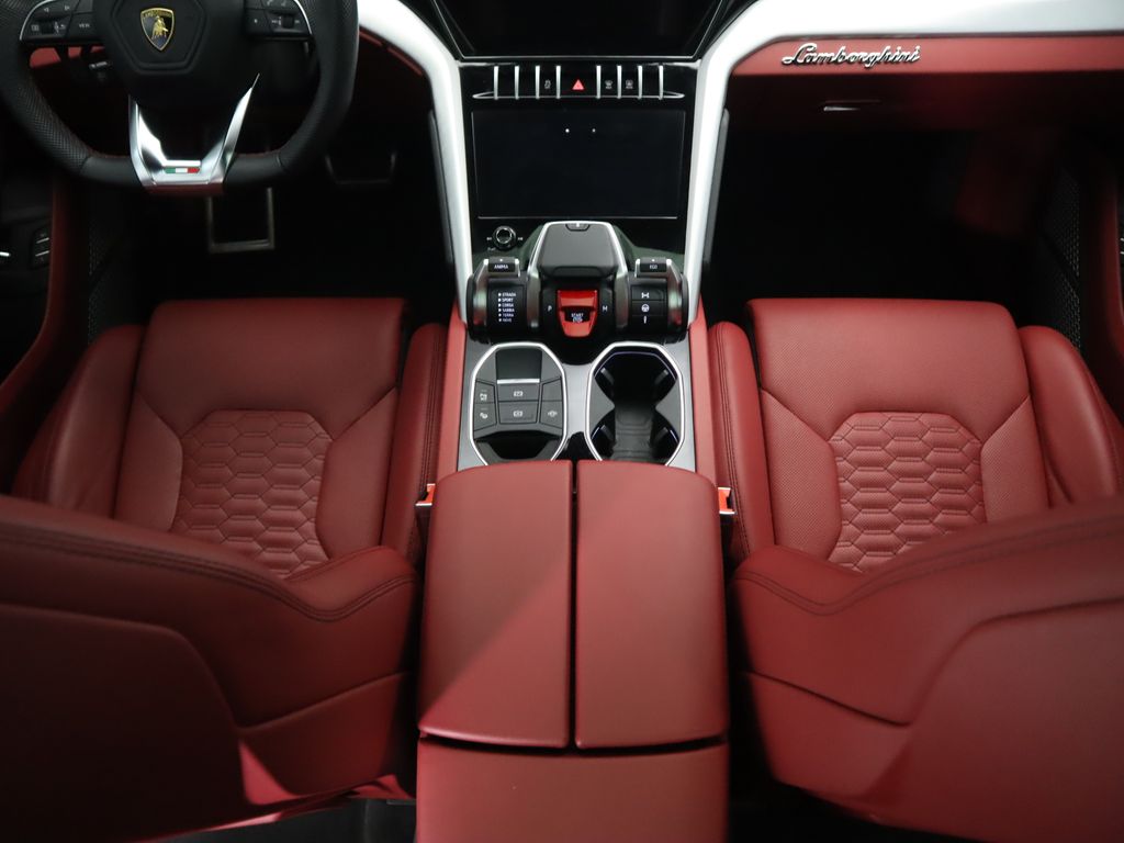 Thumbnail: 2022 Lamborghini Urus - 17
