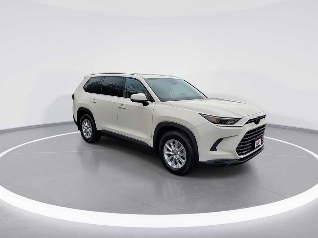 2024 Toyota Grand Highlander XLE 2