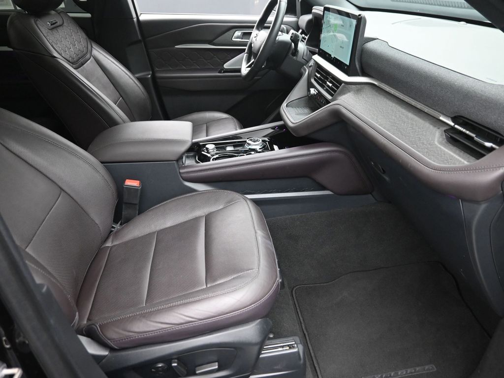 Certified Used 2025 Black Ford Platinum image 7