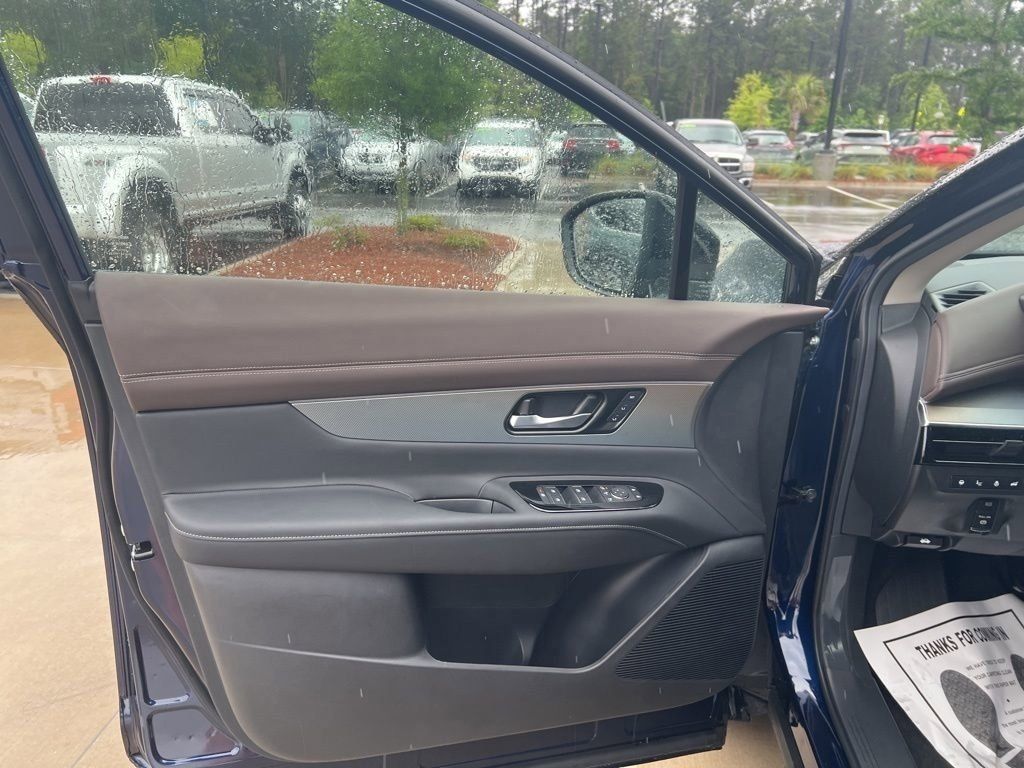 2025 Deep Ocean Blue Pearl/Super Black Nissan Murano Platinum AWD SUV