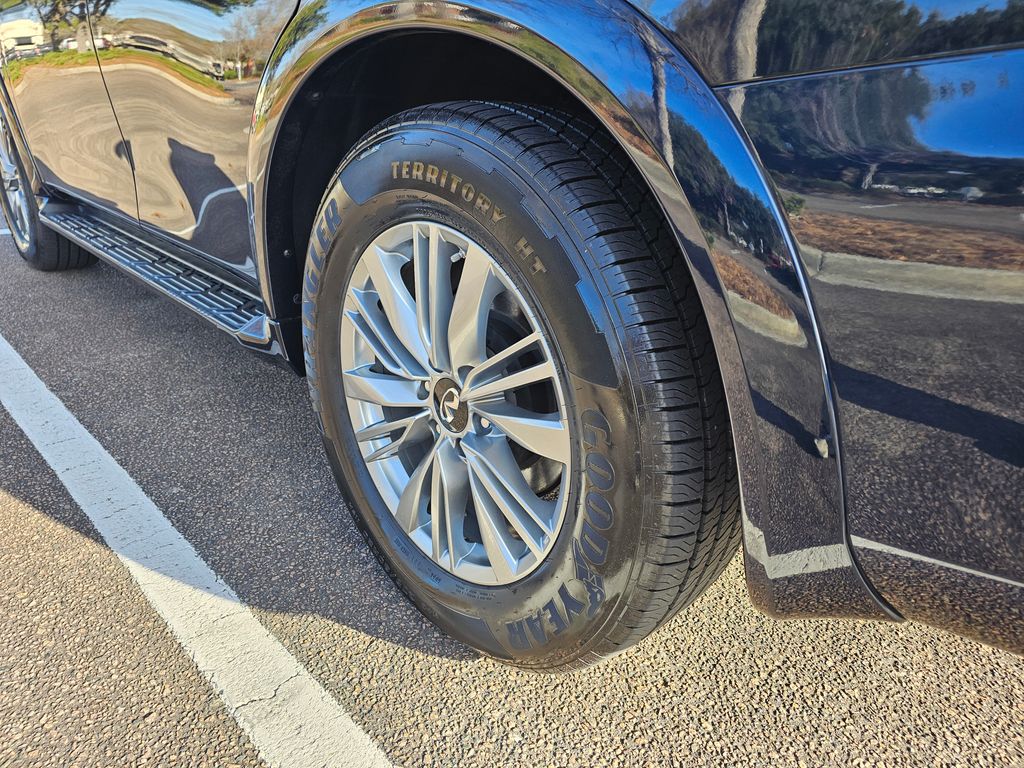 2021 INFINITI QX80 LUXE 35