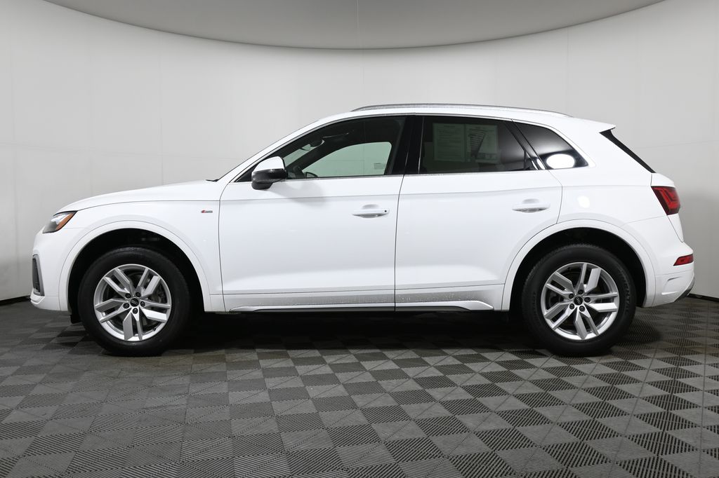2022 Audi Q5 e Premium 2