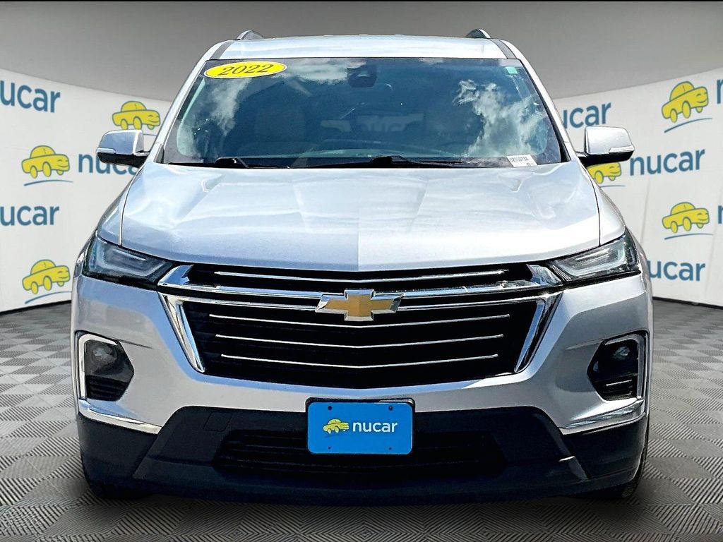 2022 Chevrolet Traverse — photo 2