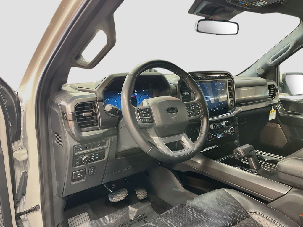 Used 2024 White Metallic Ford Lariat image 9