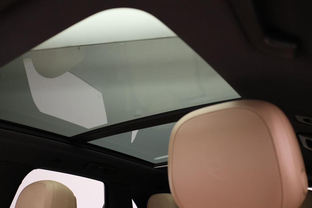 Thumbnail: 2023 Porsche Cayenne - 14