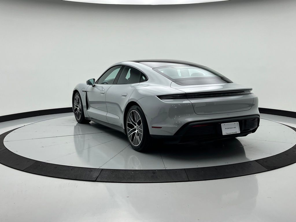 Thumbnail: 2022 Porsche Taycan - 2