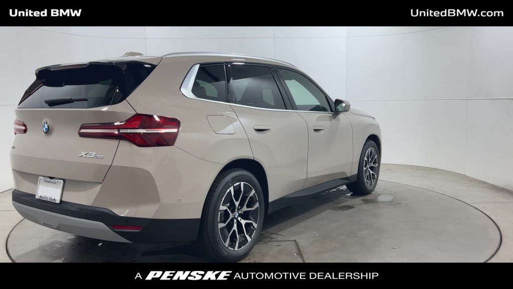 Thumbnail: 2025 BMW X3 - 8
