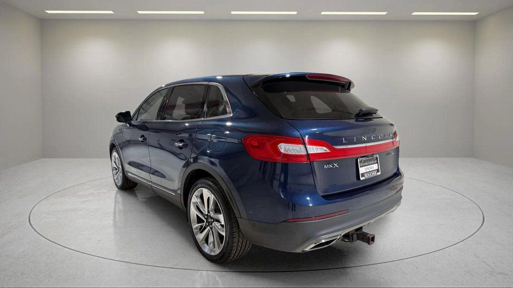 Used 2017 Midnight Sapphire Blue Metallic Lincoln Reserve image 16