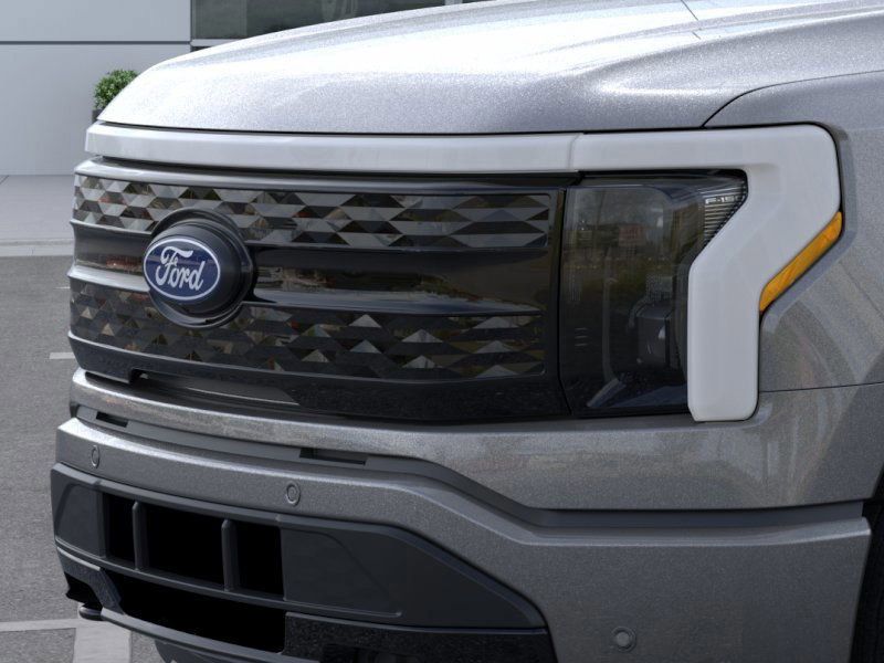 2025 Ford F-150 Lightning Platinum