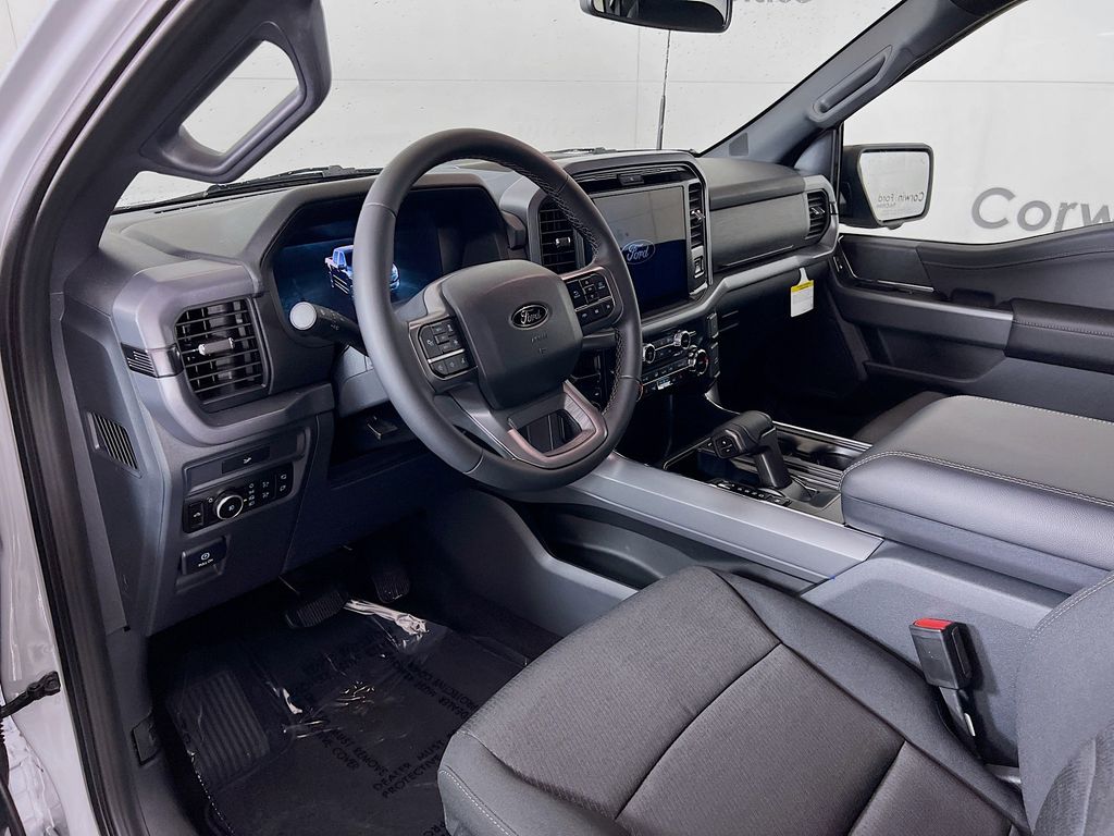 View vehicle photo 3