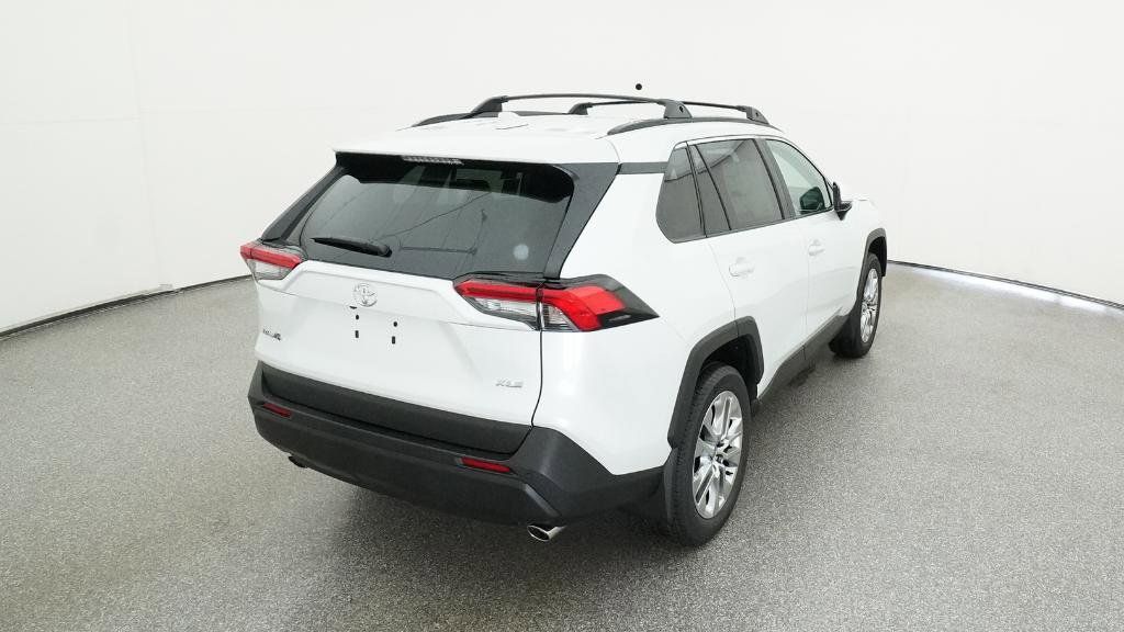 Thumbnail: 2025 Toyota RAV4 - 3