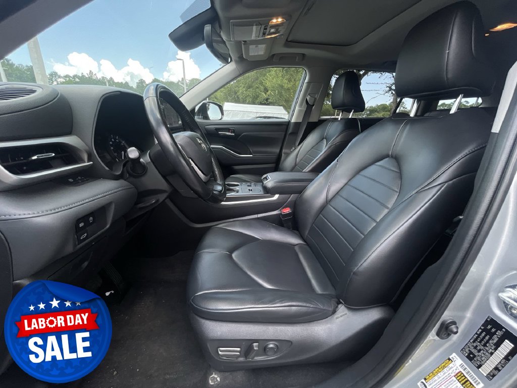 Used 2023 Toyota Highlander SUV