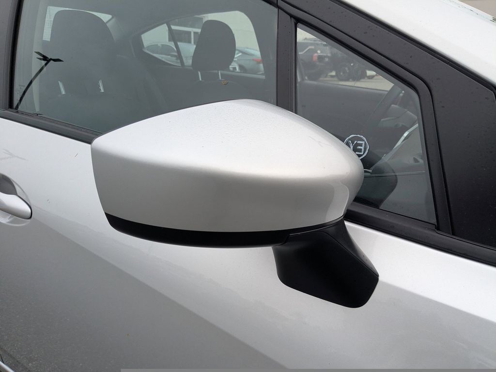 New 2025 Nissan Versa Sedan