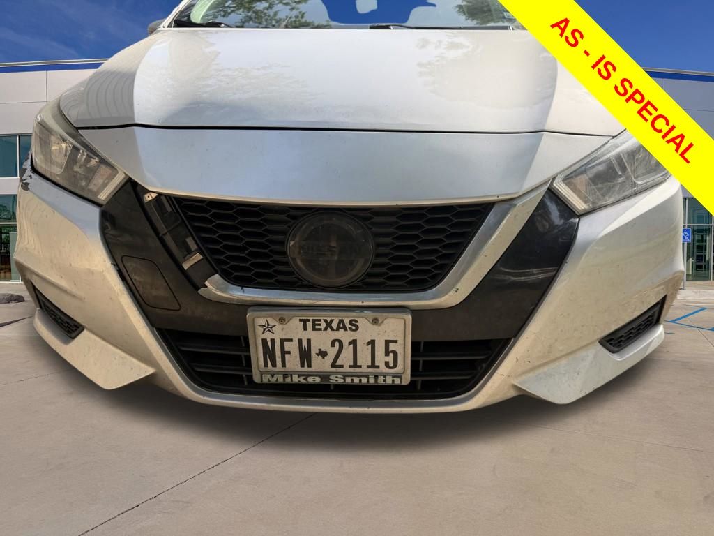 Brilliant Silver Metallic 2020 Nissan Versa Sedan Front-Wheel Drive Continuously Variable Transmission