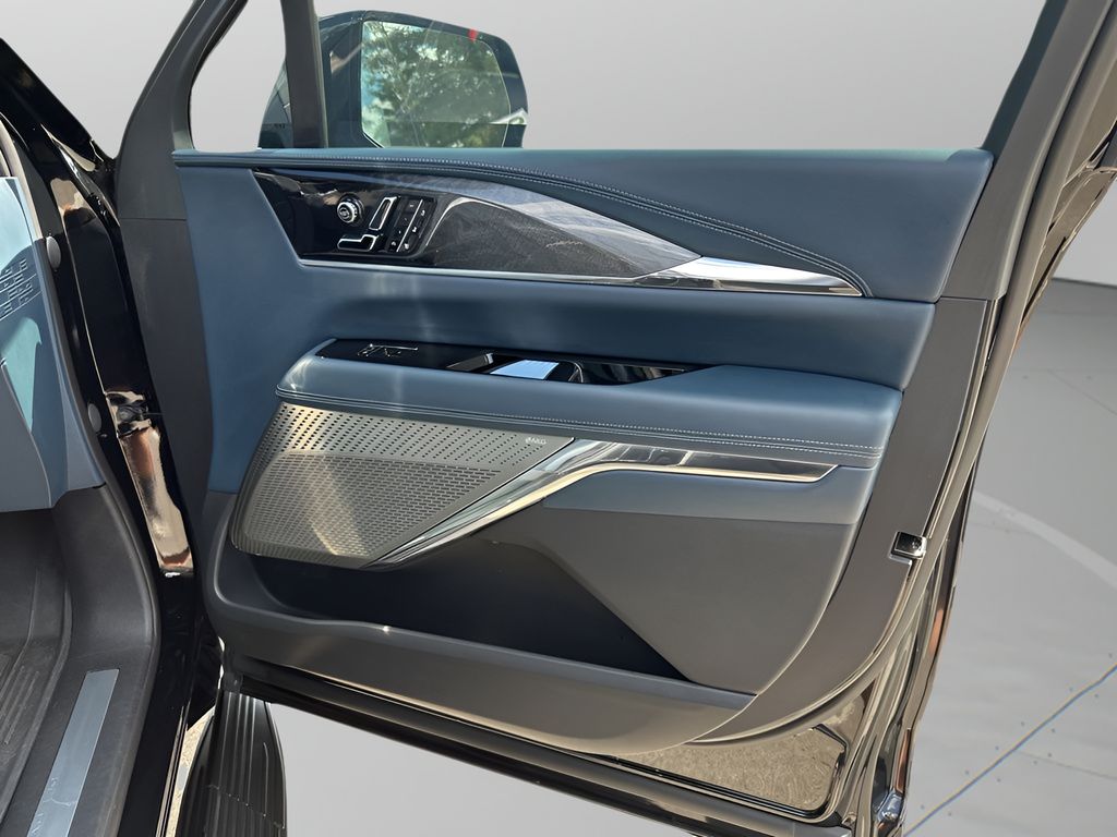 Used Car 2025 Cadillac Escalade Iq  Sport 2 For Sale Under $140,000 In Austin, Texas