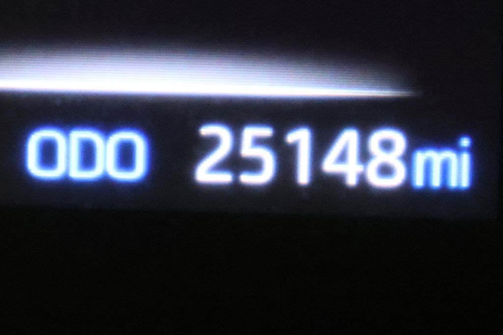 Thumbnail: 2022 Toyota RAV4 - 25