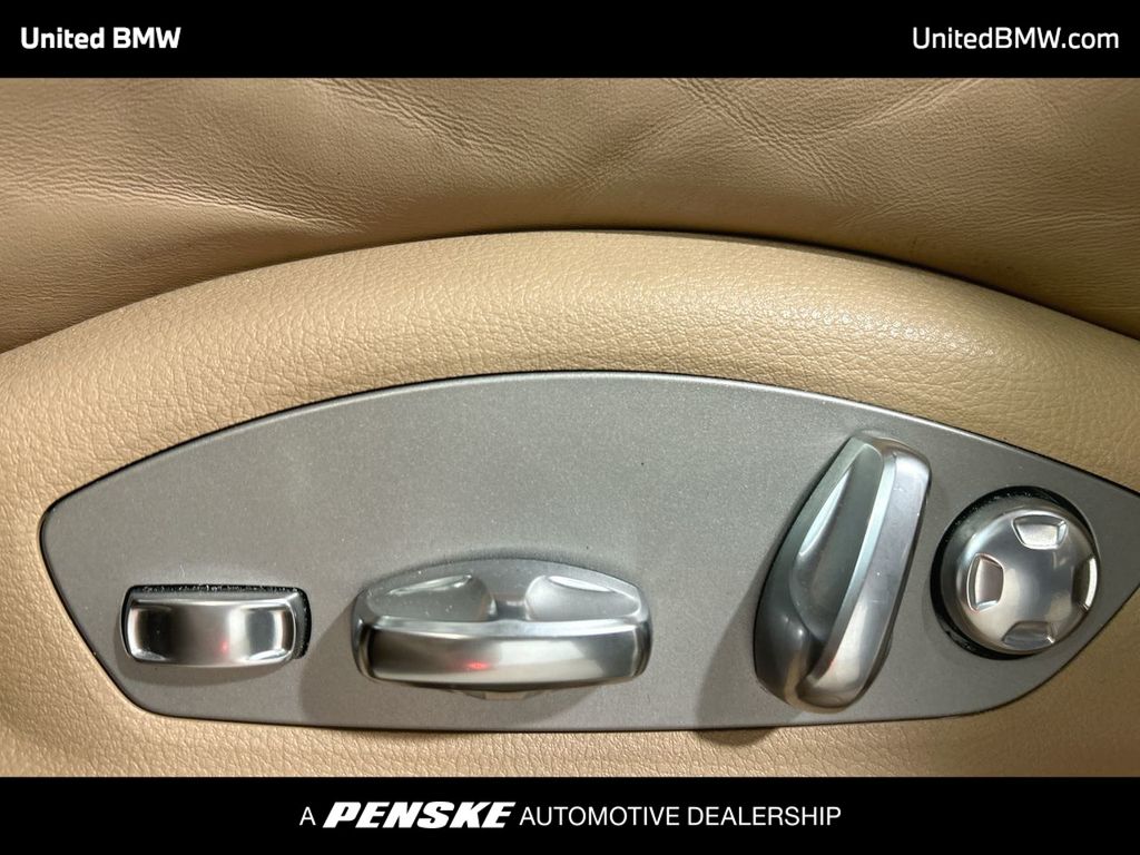 Thumbnail: 2020 Porsche Macan - 12