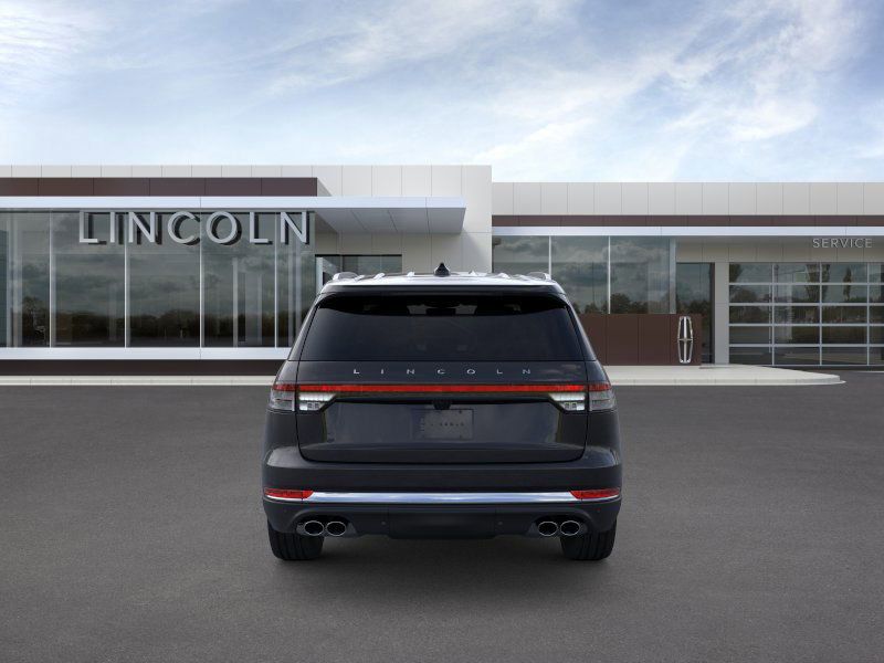 New 2026 Black Metallic Lincoln Premiere image 5