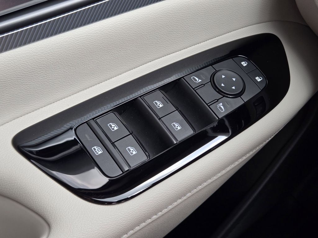 2026 Nissan Murano SL Gold at Bravo Nissan