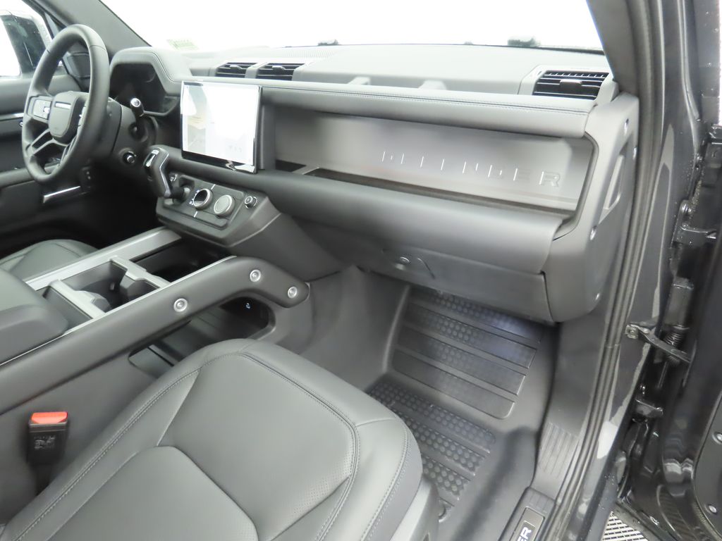 2025 Land Rover Defender 130 19