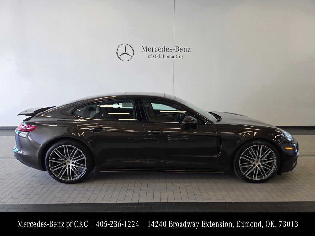 2018 Porsche Panamera 4S photo 4