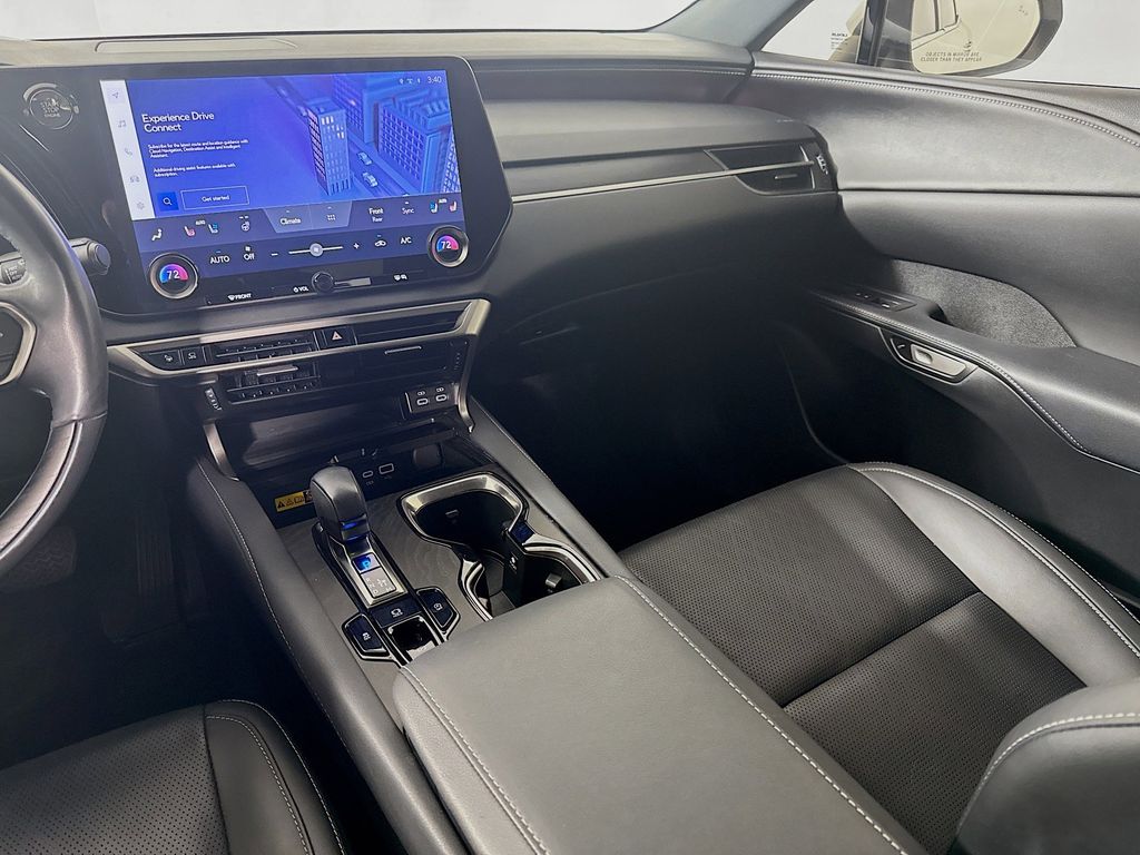 Thumbnail: 2024 Lexus RX - 25