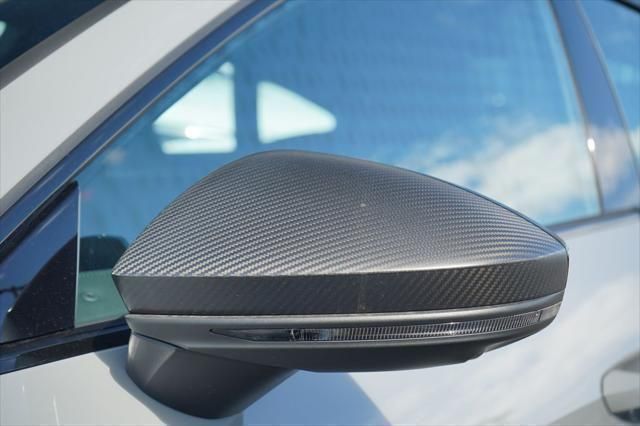 Thumbnail: 2026 Audi RS 7 - 7