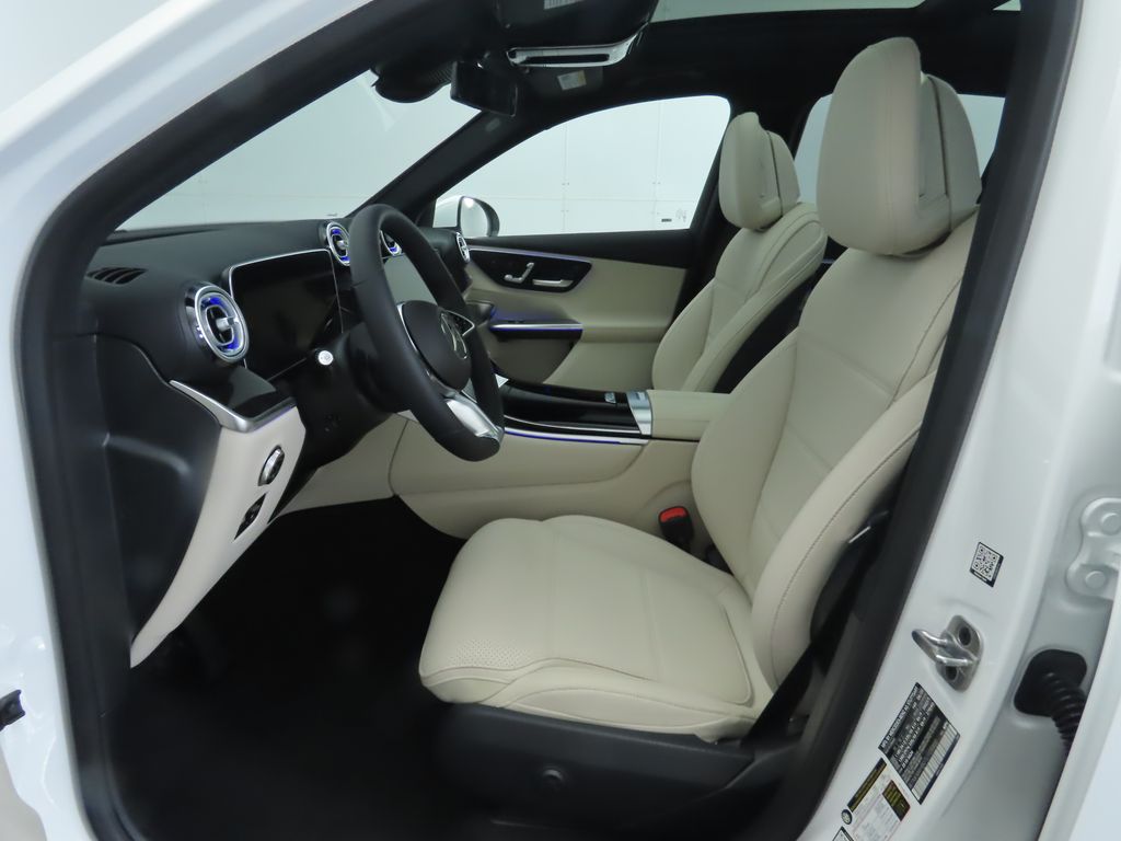 Thumbnail: 2026 Mercedes-Benz GLC - 20