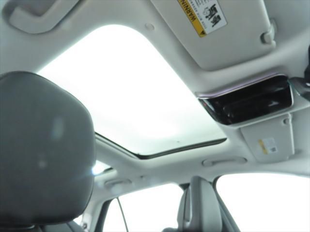 Thumbnail: 2025 Mercedes-Benz E-Class - 20