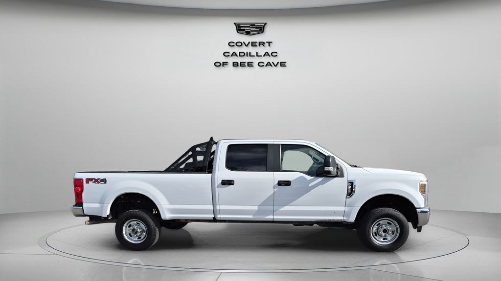 Used 2019 White Ford XL image 11