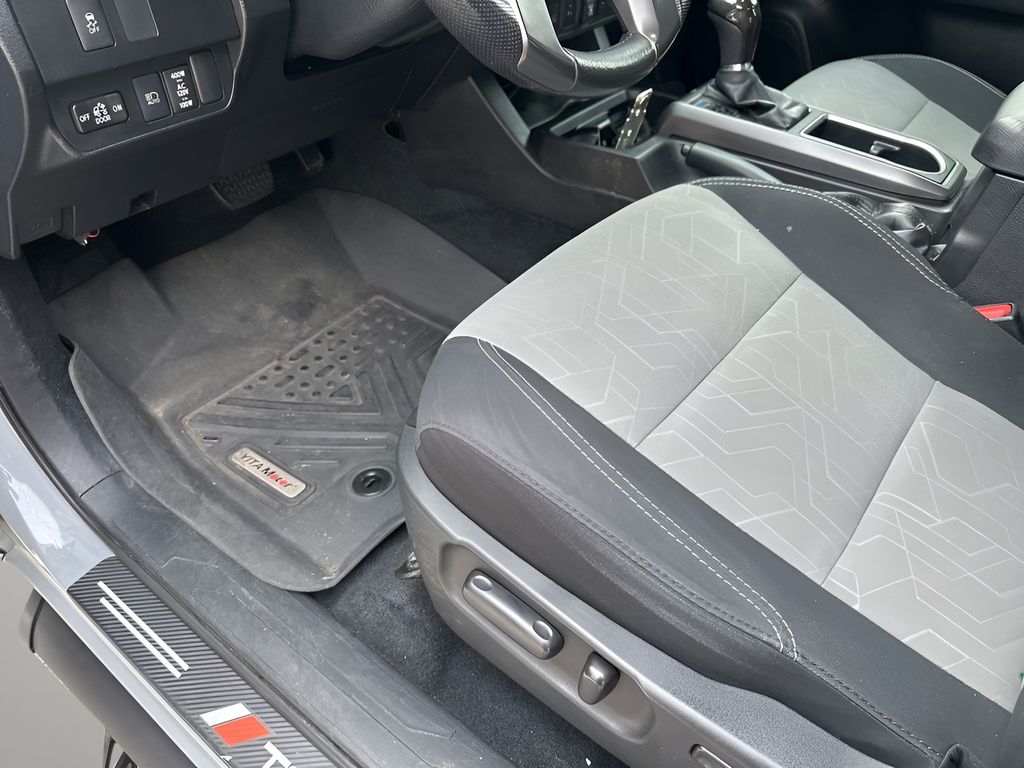 Used Car 2020 Toyota Tacoma  Trd Off-road For Sale Under $35,000 In Austin, Texas