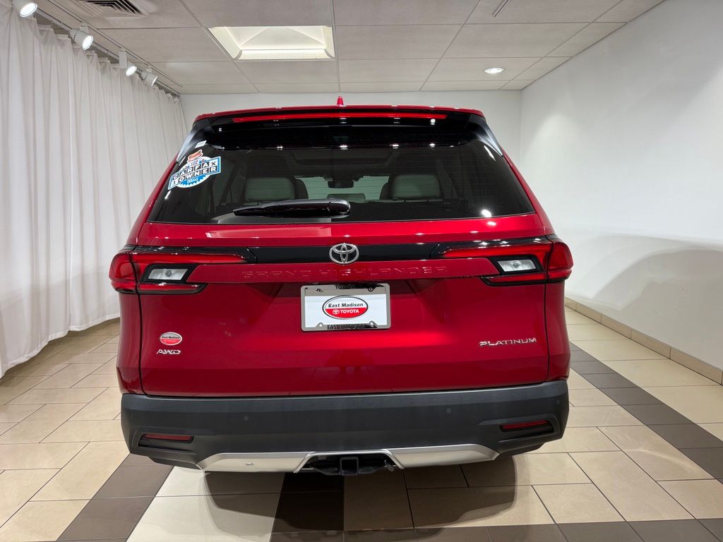 Thumbnail: 2026 Toyota Grand Highlander - 5