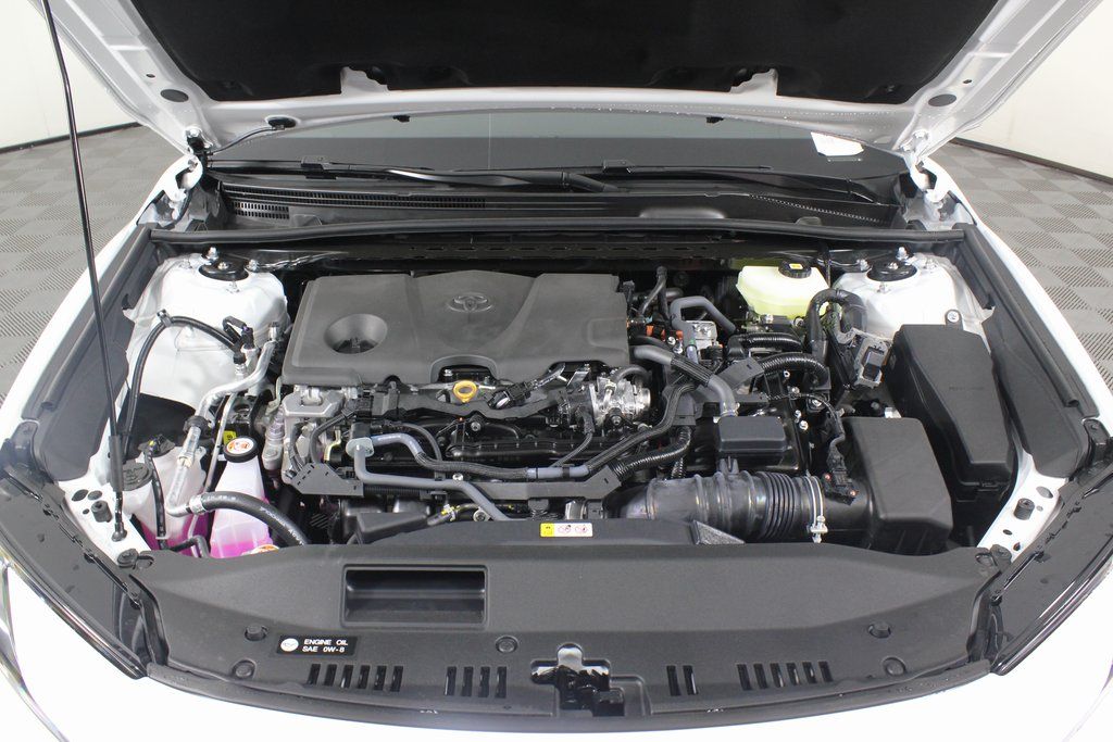 2025 Toyota Camry LE 9