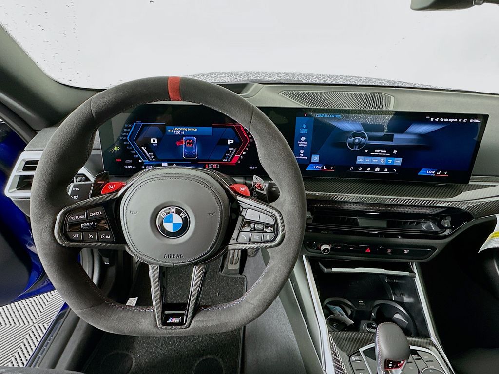 Thumbnail: 2025 BMW M2 - 10
