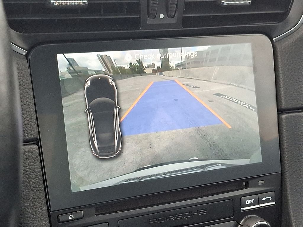 Thumbnail: 2017 Porsche 911 - 19