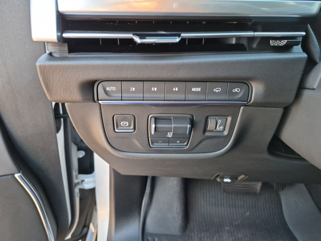 Used Car 2025 Cadillac Escalade  Sport For Sale Under $110,000 In Austin, Texas