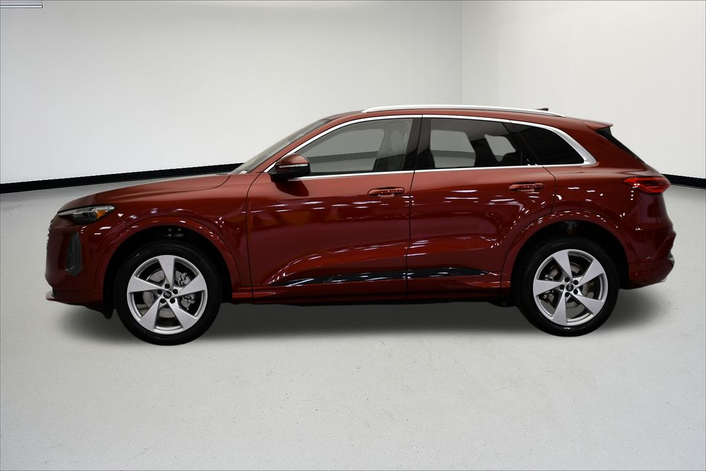 Thumbnail: 2025 Audi Q5 - 2