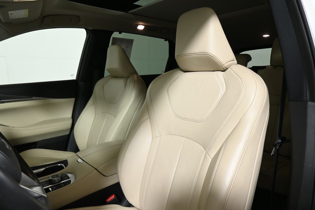 Thumbnail: 2023 INFINITI QX60 - 15