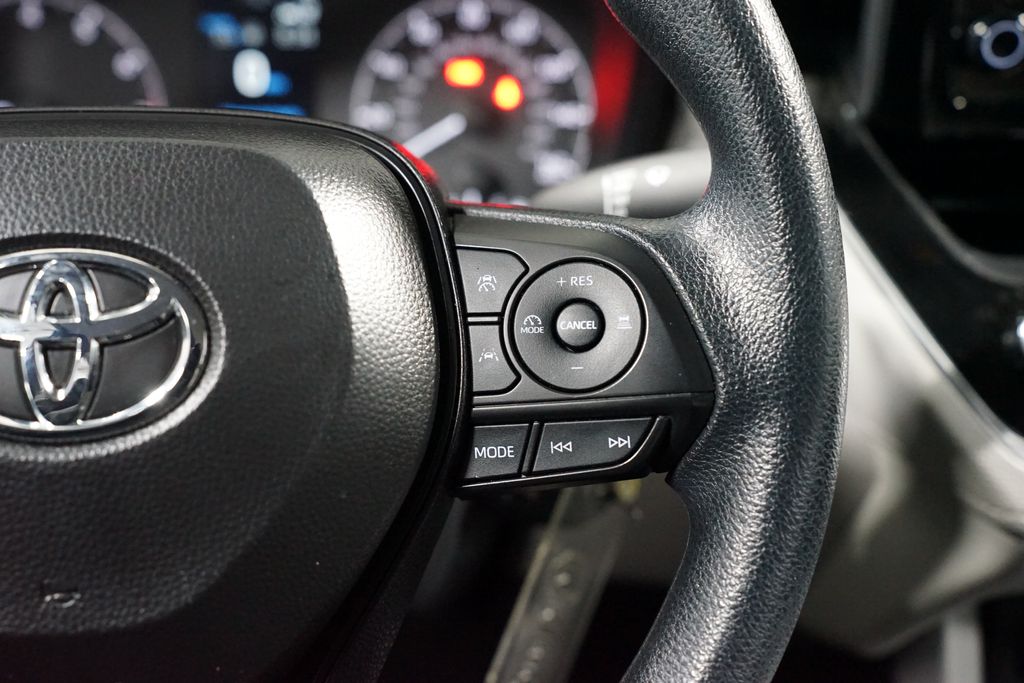 Thumbnail: 2025 Toyota Corolla Cross - 13