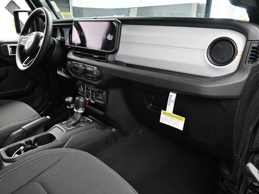 New 2026 Granite Crystal Metallic Clearcoat Jeep Sport image 34