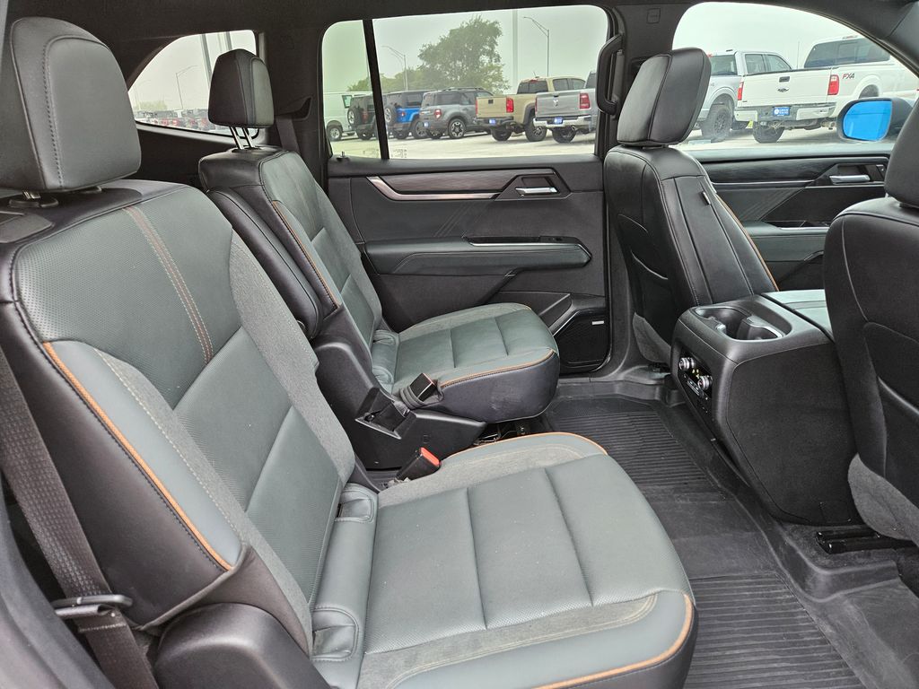 Used 2024 GMC Acadia SUV