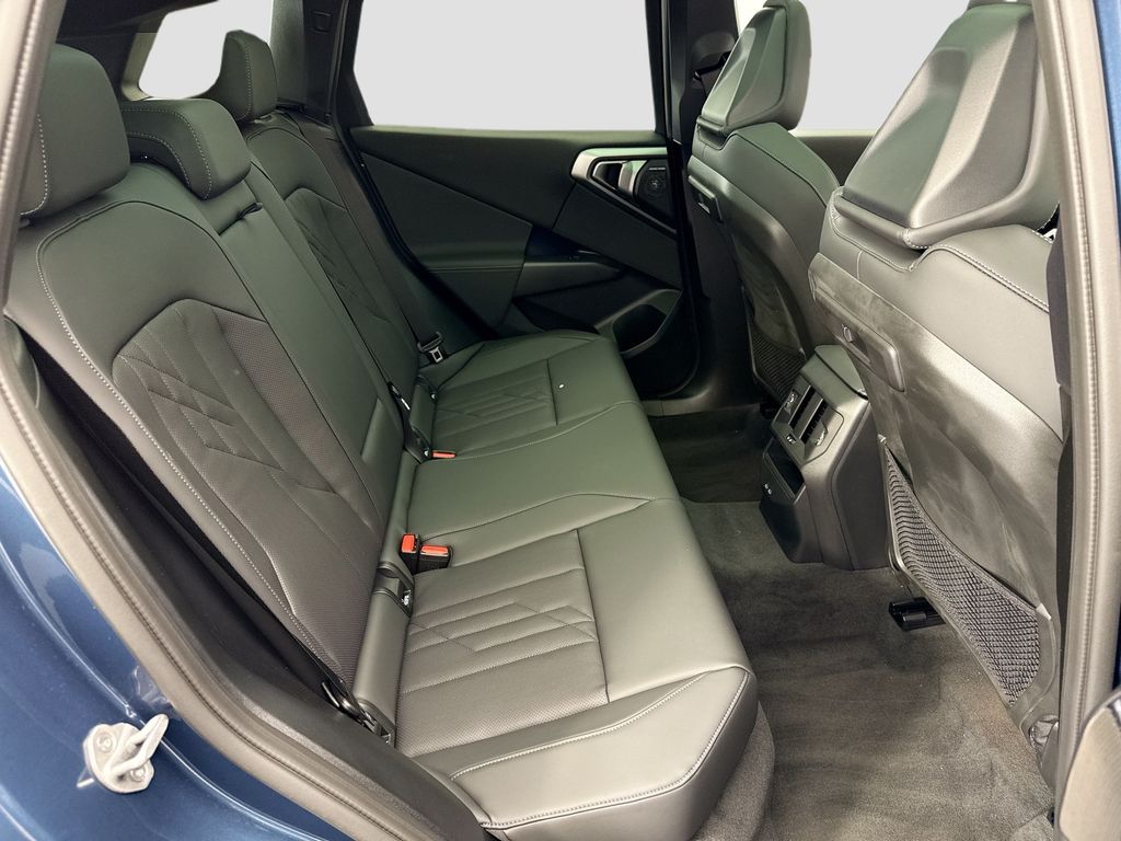 Thumbnail: 2026 BMW X3 - 21