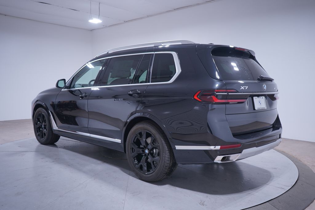 2025 BMW X7 xDrive40i 3