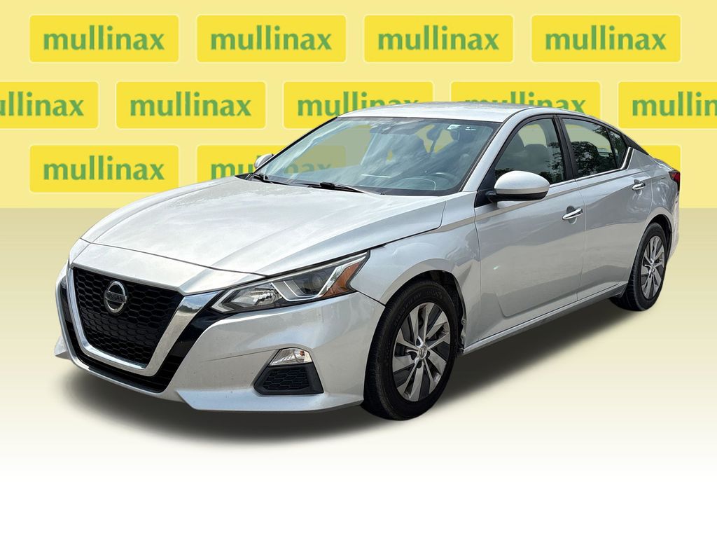 Used 2020 Silver Nissan 2.5 S image 14